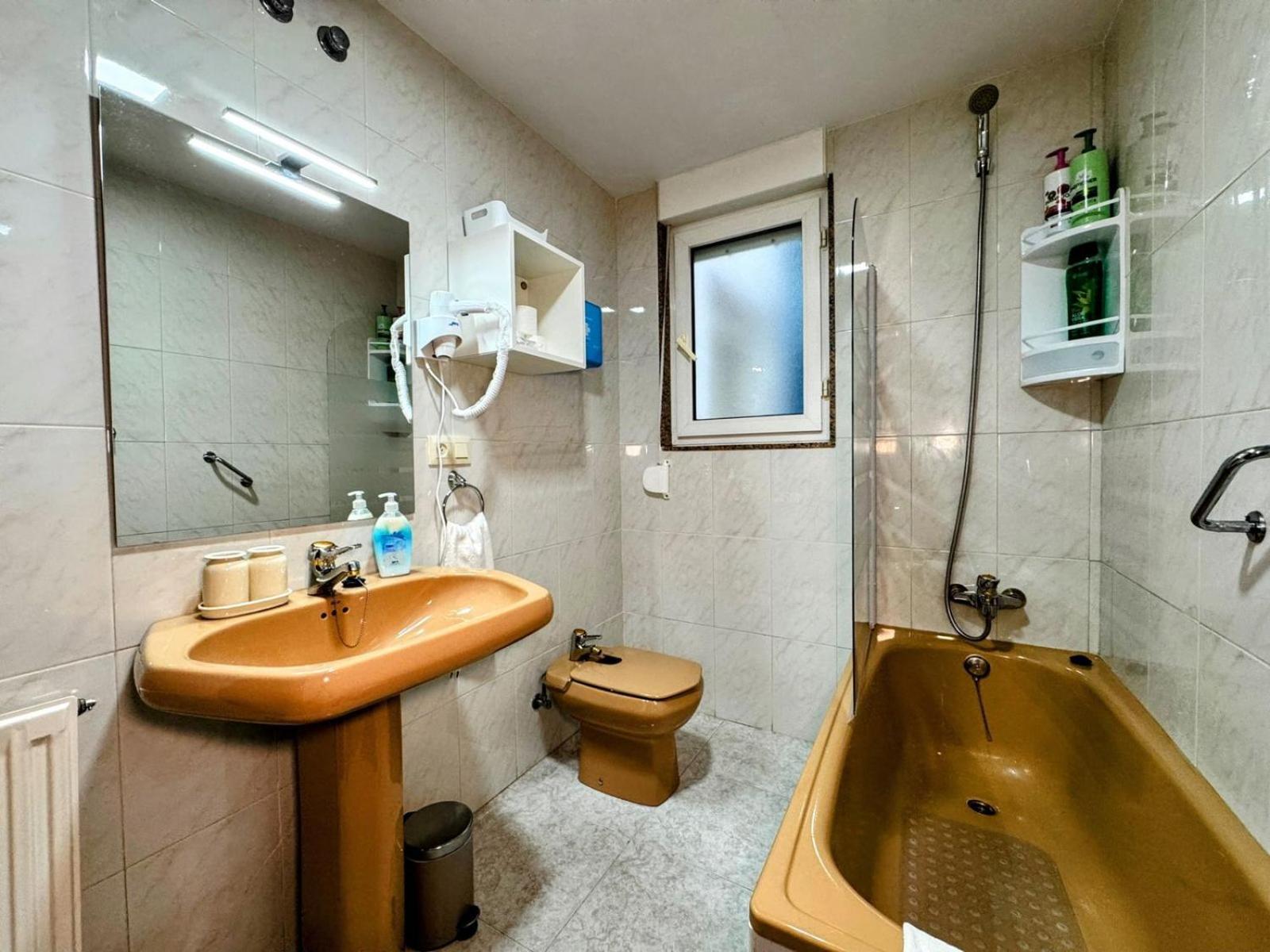 Apartamento Elena Centrico Con Wifi Onís Dış mekan fotoğraf
